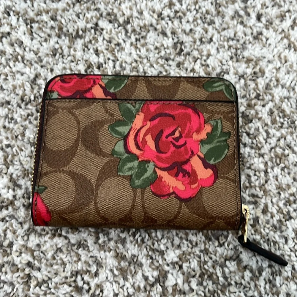 Coach Zip Wallet – Signature Logo with Floral Design - Picture 2 of 3